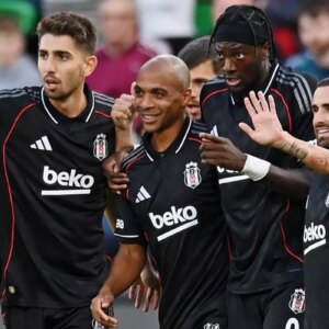 besiktas sov yapti turun kapisini sonuna kadar araladi xKNSaSlZ