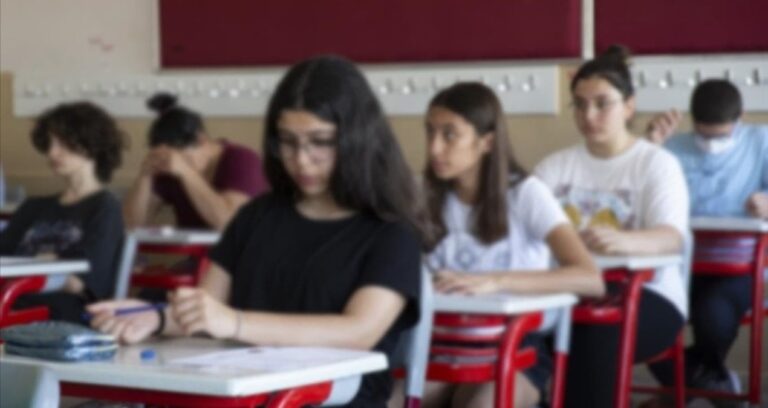 lisede-skandal-kurallar-tepki-cekti-valilik-sorusturma-baslatti-ysw1Uzjc.jpg