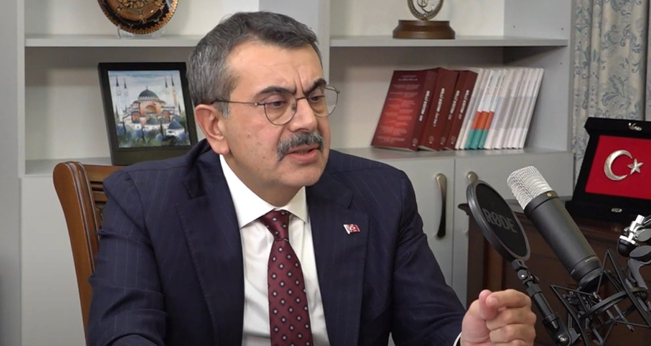 bakan tekin dunyada imam hatip tarzinda birmodelyok BGe2gT9c