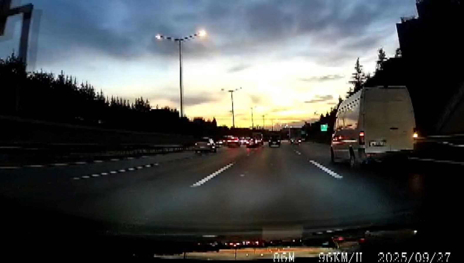 tem otoyolunda makas kazasi maQvCrSv