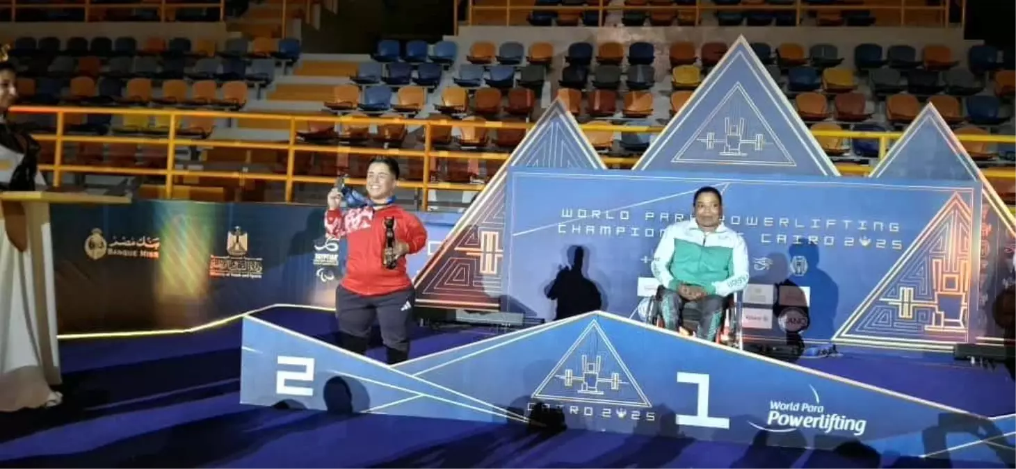 besra duman dunya bedensel engelliler halter sampiyonasinda gumus madalya kazandi dUE3YXGN.jpg