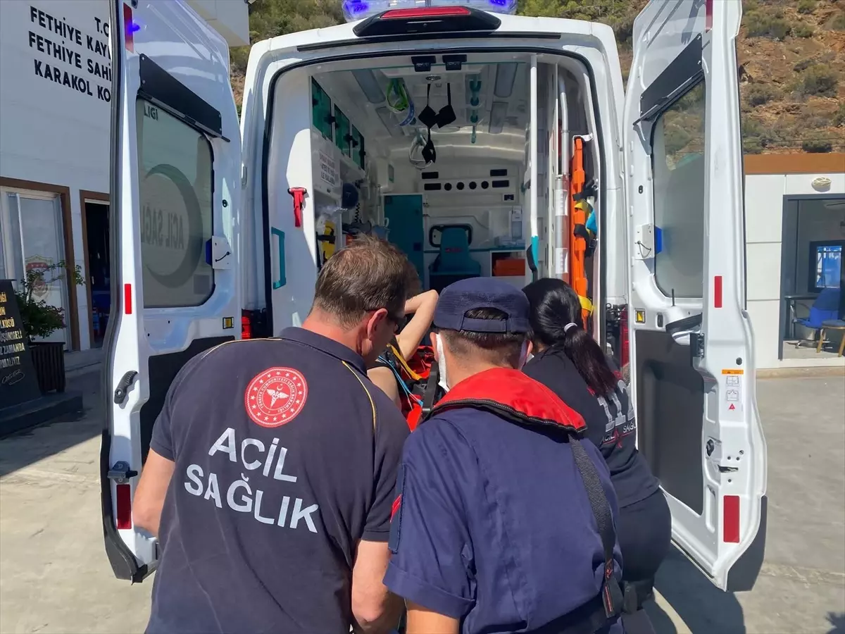 fethiye aciklarinda ticari yatta yaralanan kisi hastaneye kaldirildi zxkAR1dT