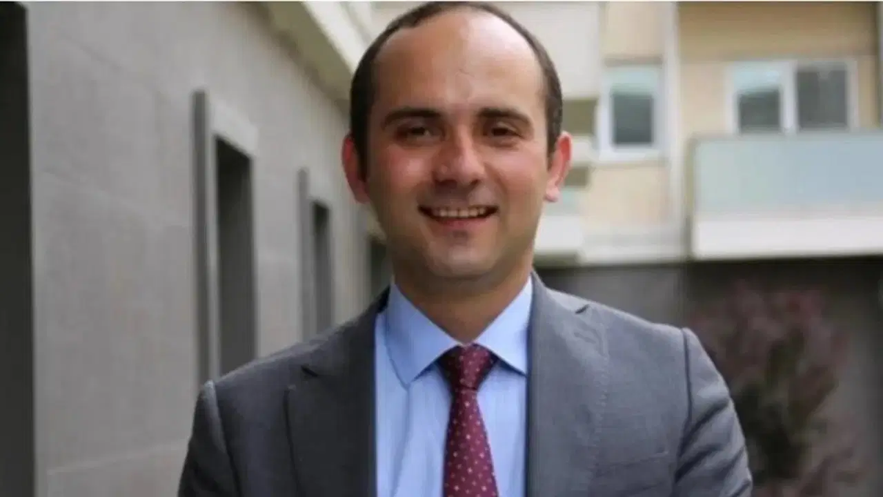 mahkeme tayfun kahraman icin yeniden yargilama talebini reddetti siyasilerden pes pese tepkiler bxS9tcAC.jpg