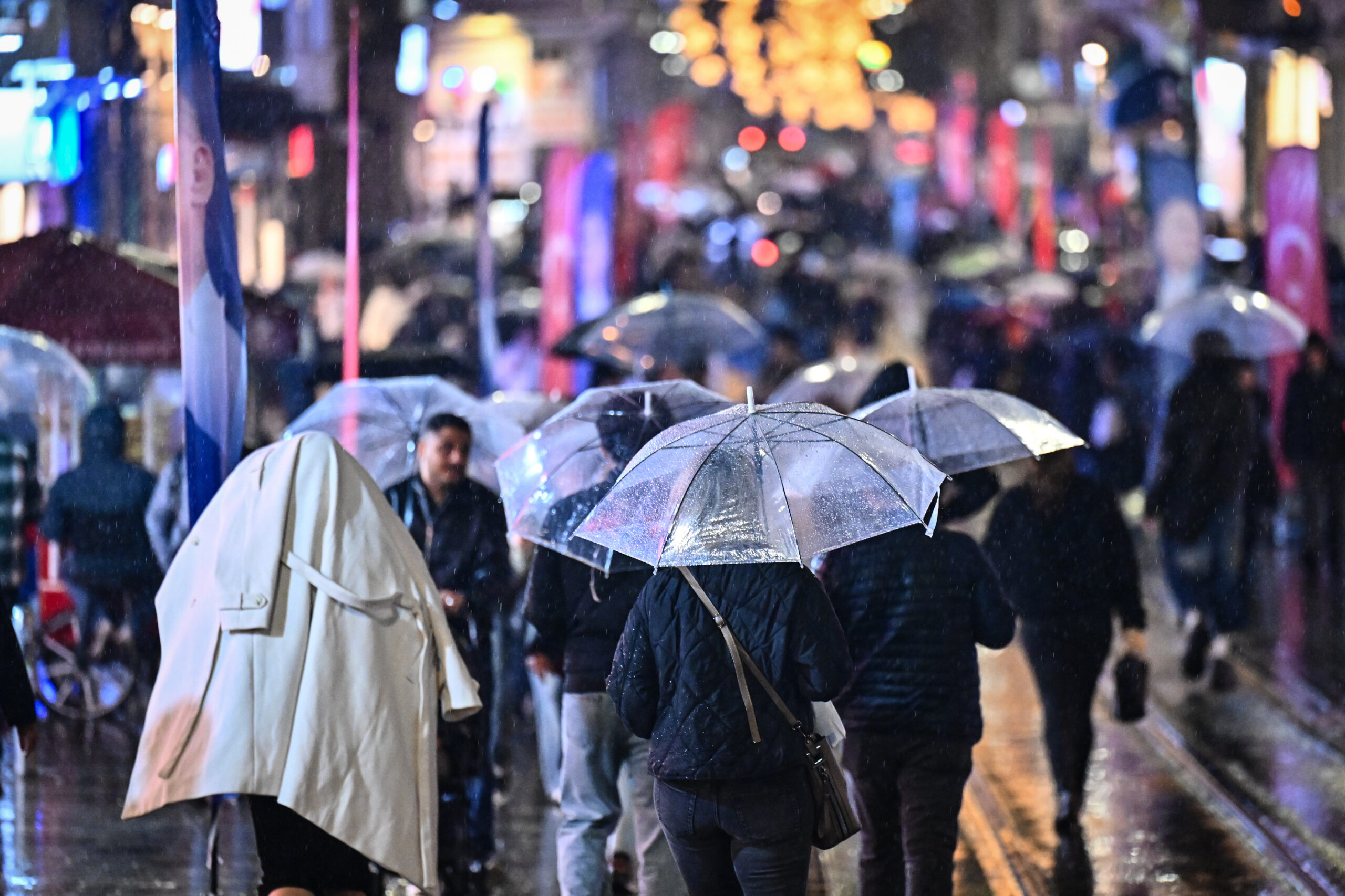 meteorolojiden 30 il icin uyari saganak yagis etkili olacak FXnHx6jb.jpg