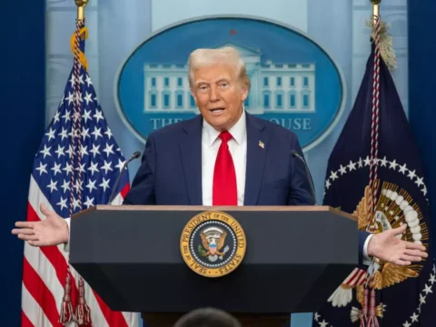 Trump: NATO bizim yanımızda değilse, biz neden onların yanında olalım ki?